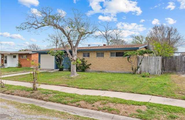 1138 Clare Drive photos photos