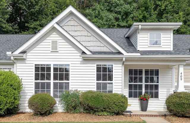 2-Bedroom Townhome in Olde Towne Community - 409 Lexie Lane, India Hook, SC 29732