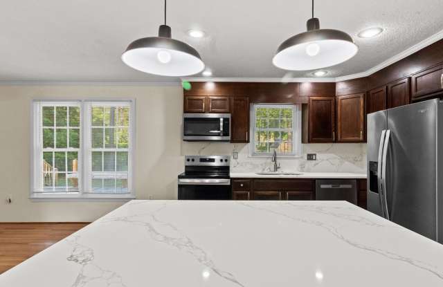 3234 Hunter Dr photos photos