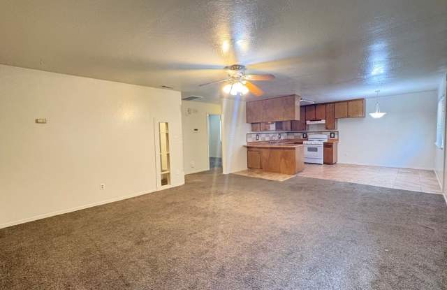 Charming Three-Bedroom, Two-Bathroom Home Gallery 4