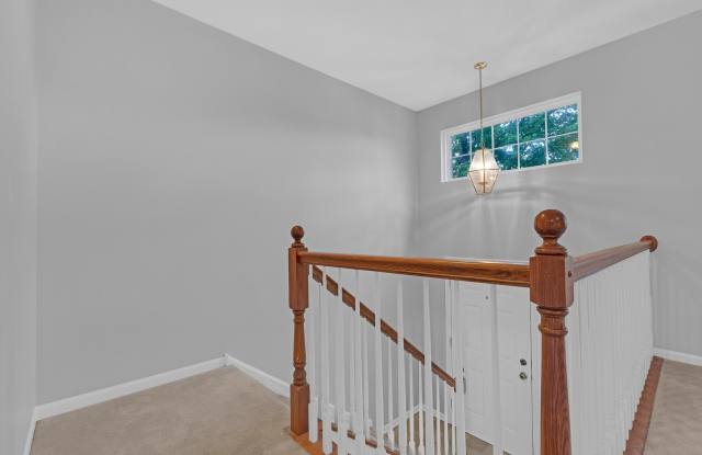 782 Thornbury Court Gallery 3