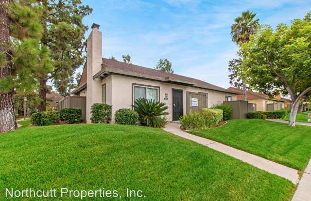 10571 Westonhill Dr. Gallery 3
