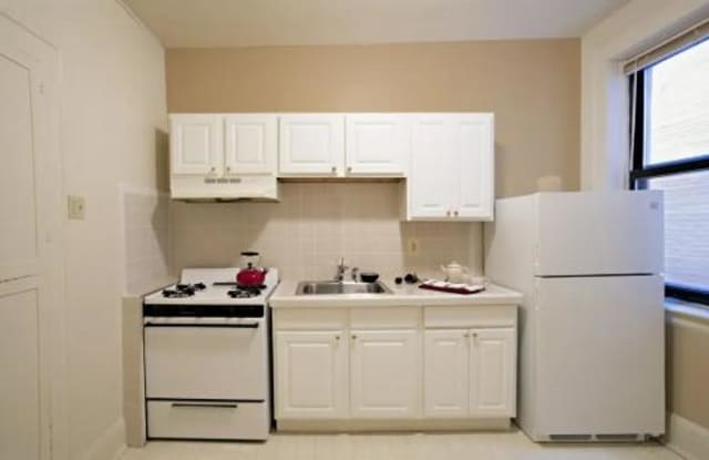 100 Tappan Street - 100 Tappan Street, Kearny, NJ 07032