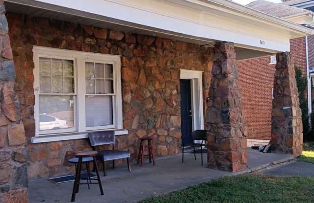 502 14th Street Living 8 Bedroom / 4 Bathroom Leasing Year 2026-2027 photos photos