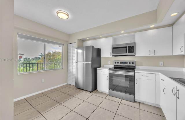 12551 SW 16th Ct photos photos