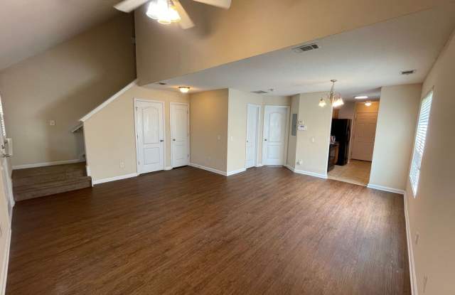 SIGN A LEASE TODAY & GET 1/2 OFF YOUR DEPOSIT! BRIDGEWATER HOME PRE-LEASING FOR AUGUST 2 2027! Gallery 3