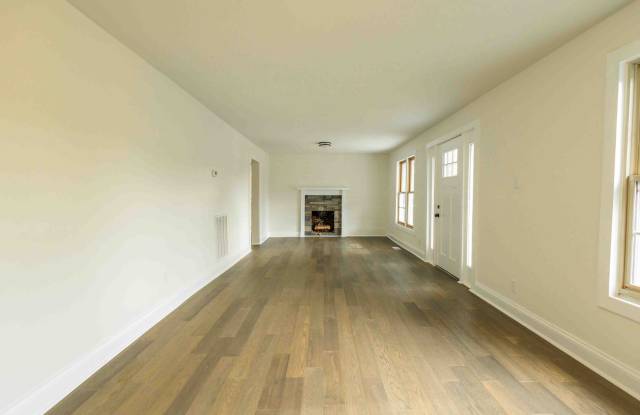 COMING SOON! 2/ 2  Home for Rent October 2026 Gallery 4