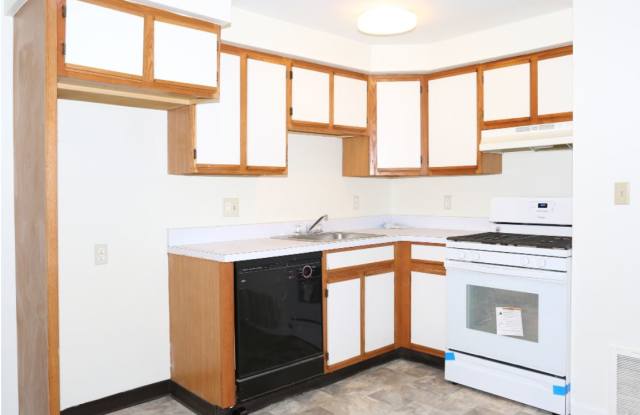 Manhattan Square Apartments Gallery 4