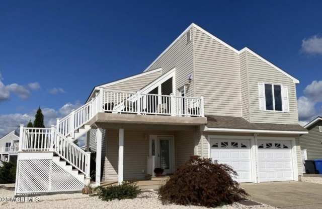 104 Catherine Lane photos photos