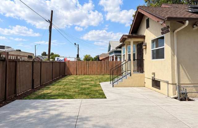 Charming 3-Bedroom Los Angeles Home Gallery 3