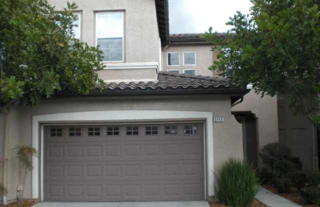 Spacious Townhouse located in Poinsettia Heights photos photos