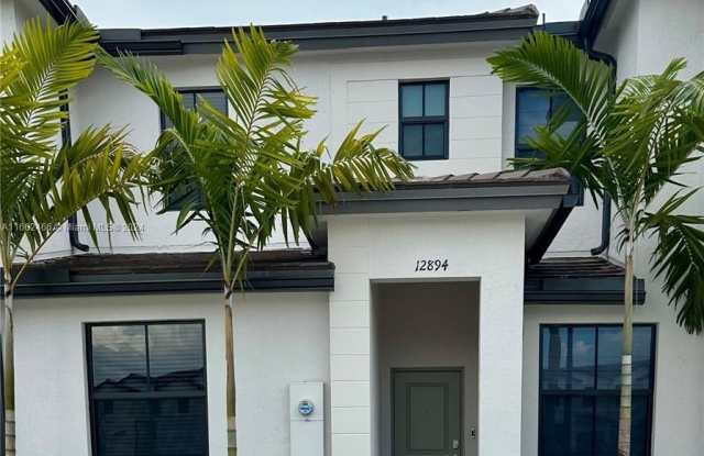 12894 SW 232nd TER - 12894 Southwest 232nd Terrace, Princeton, FL 33032