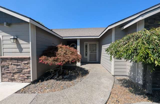 1523 Sacajawea Avenue Gallery 2