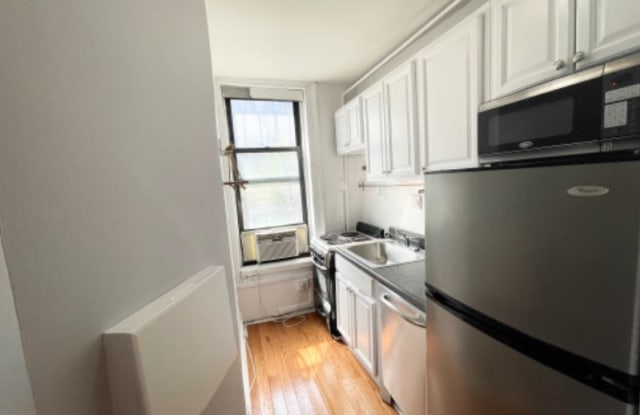 520 E 6th St, - 520 East 6th Street, New York City, NY 10009