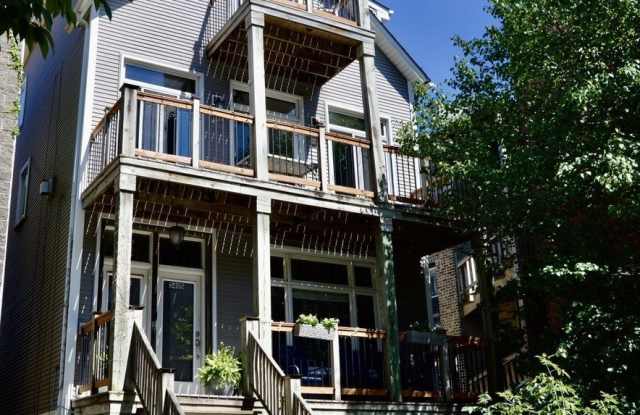3405 N Seminary Avenue photos photos