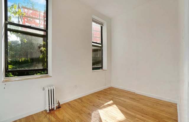 82 E 3rd St Gallery 3