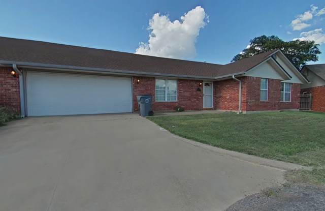 6837 NW Willow Springs Dr photos photos
