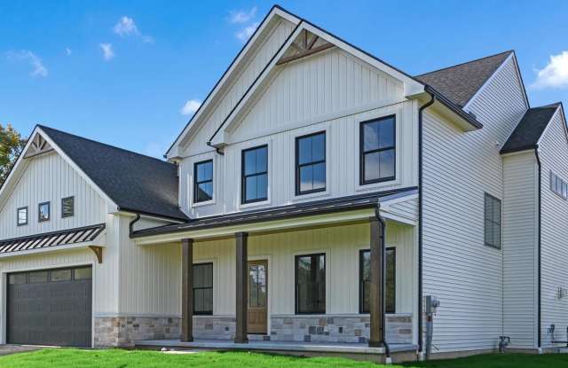 4 Bed 3.5 Bath Brand New Custom Home in East Petersburg Gallery 4