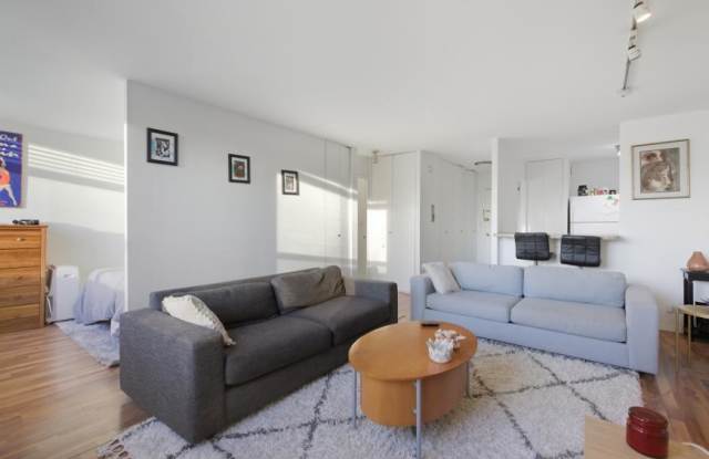 1355 Sandburg photos photos