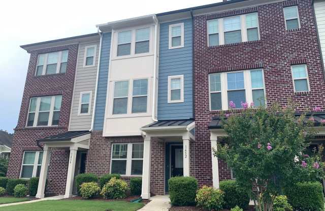 PRIME LOCATION, 3 Bedrooms Suites Apex TH Near HWY, Schools, Shops and Community Amenities! photos photos