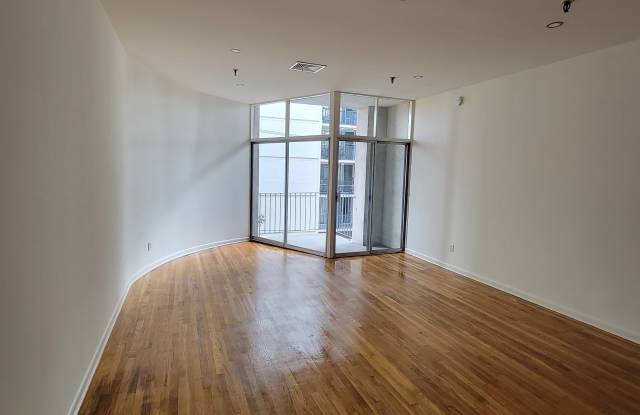 1311 Lombard St Gallery 1