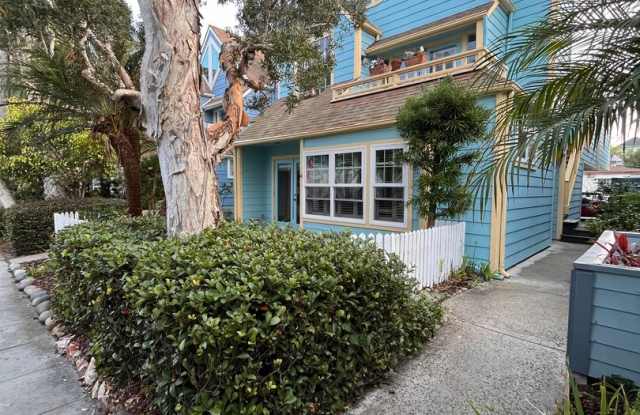 Mission Beach, 2 bedroom, 2 bathroom, with New Carpet, Parking, Laundry, Patio (807 Nantasket Ct. #A) photos photos