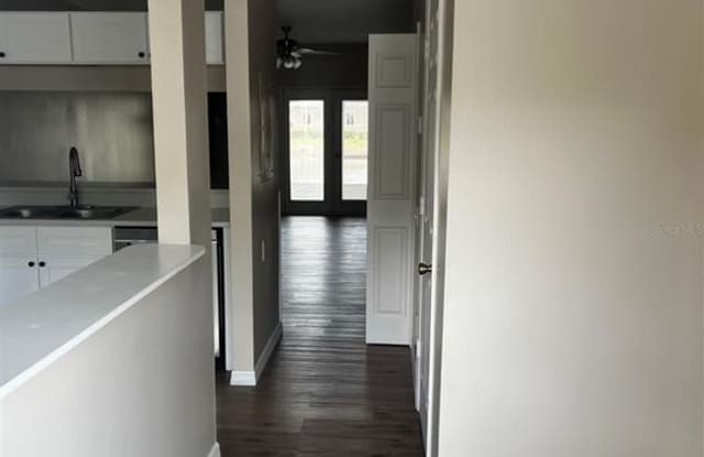 8526 HUNTERS KEY CIRCLE Gallery 3