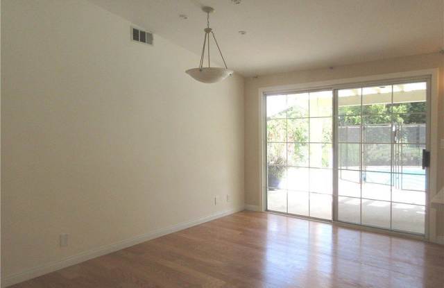 22314 Hartland St - 22314 Hartland Street, Los Angeles, CA 91303