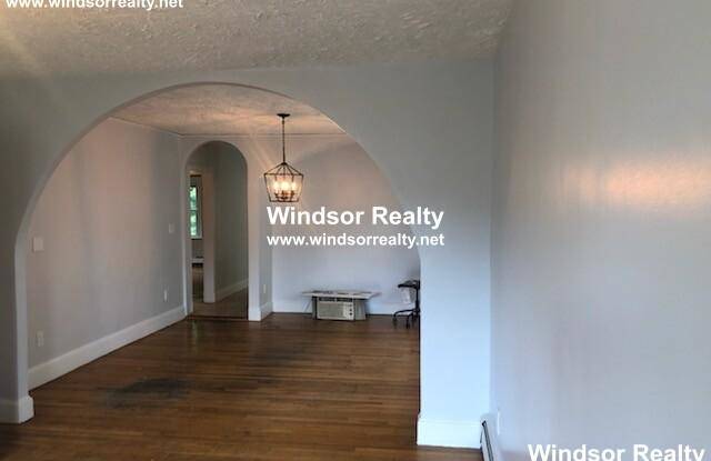 37 Aberdeen Ave. Gallery 2