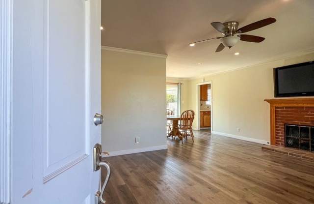 3-Bedroom Home on Large Lot with RV or Boat Parking Gallery 4
