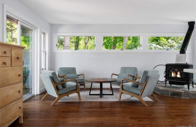9 S Shore Drive Gallery 2