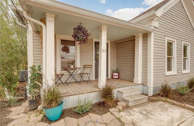 307 West 30th Street photos photos