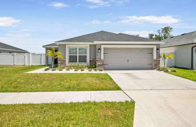 STUNNING 3BD/2BTH NEW CONSTRUCTION PROPERTY IN ZEPHYRHILLS! photos photos