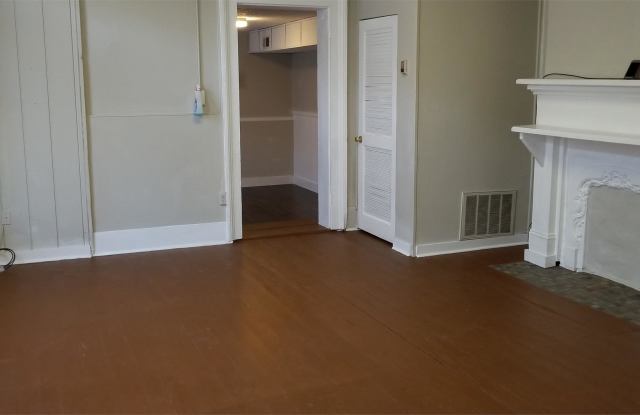3104 Northwestern Parkway Gallery 4