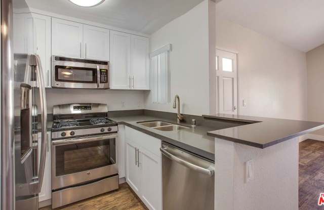 5940 N Las Virgenes Blvd - 5940 Las Virgenes Road, Calabasas, CA 91302