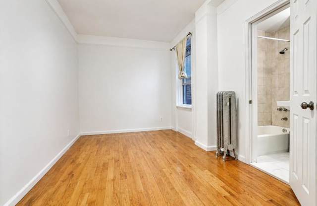 936 West End Avenue Gallery 3