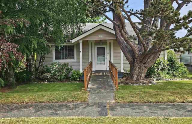 525 E 9th St photos photos