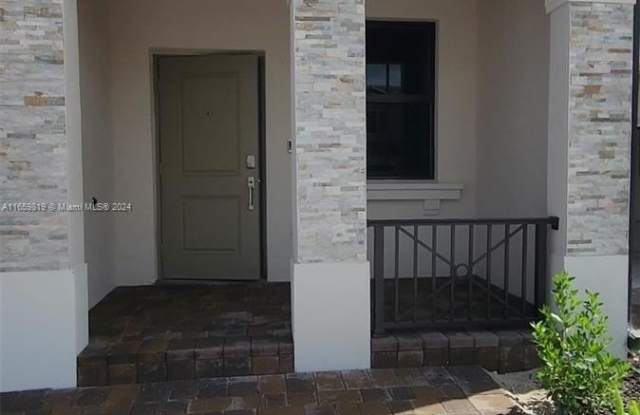 11922 SW 247th Ter Gallery 4
