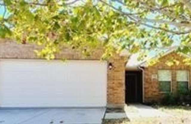 3702 Applewood Road photos photos