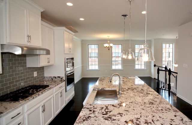 42639 LANCASTER RIDGE TERRACE Gallery 2