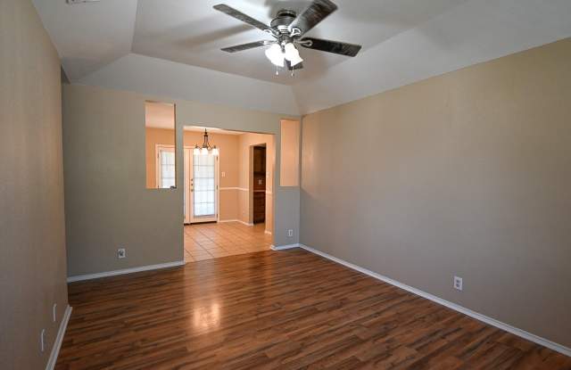 209 Brook Circle Gallery 4