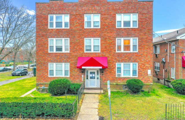 197 Collins Street - 197 Collins Street, Hartford, CT 06105
