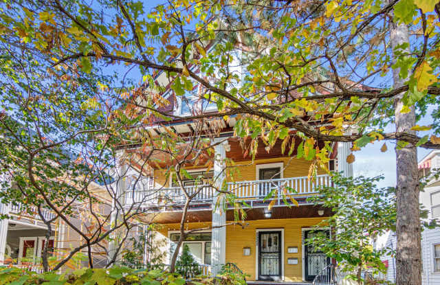 2520 Harriet Ave S photos photos