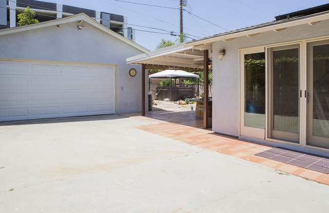 5224 Maricopa Street Gallery 3