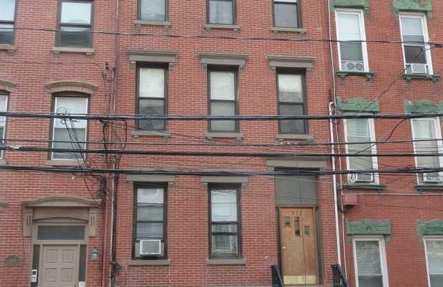 936 WILLOW AVE photos photos