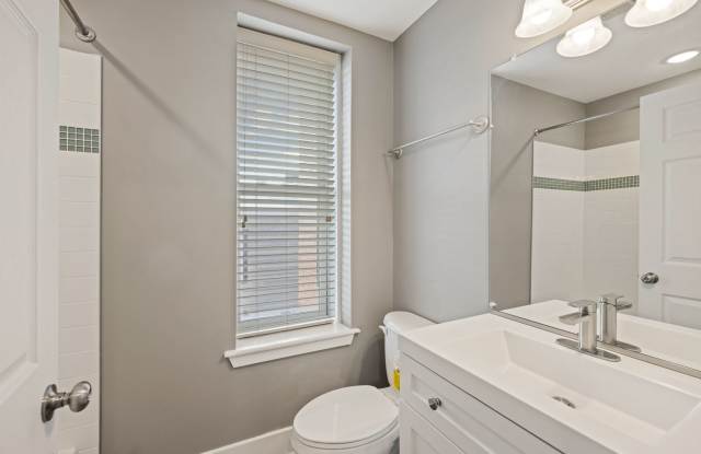 170 West Washington photos photos