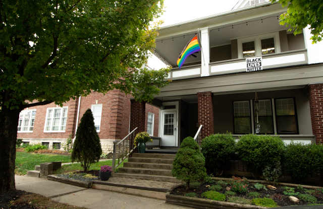 33 Hoffman Ave - 33 Hoffman Avenue, Columbus, OH 43205