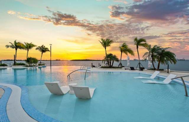 Biscayne Shores photos photos