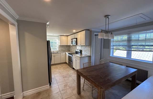 603 Manhattan Ave photos photos