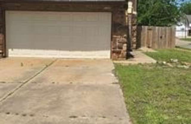 1100 W Fulton Street photos photos